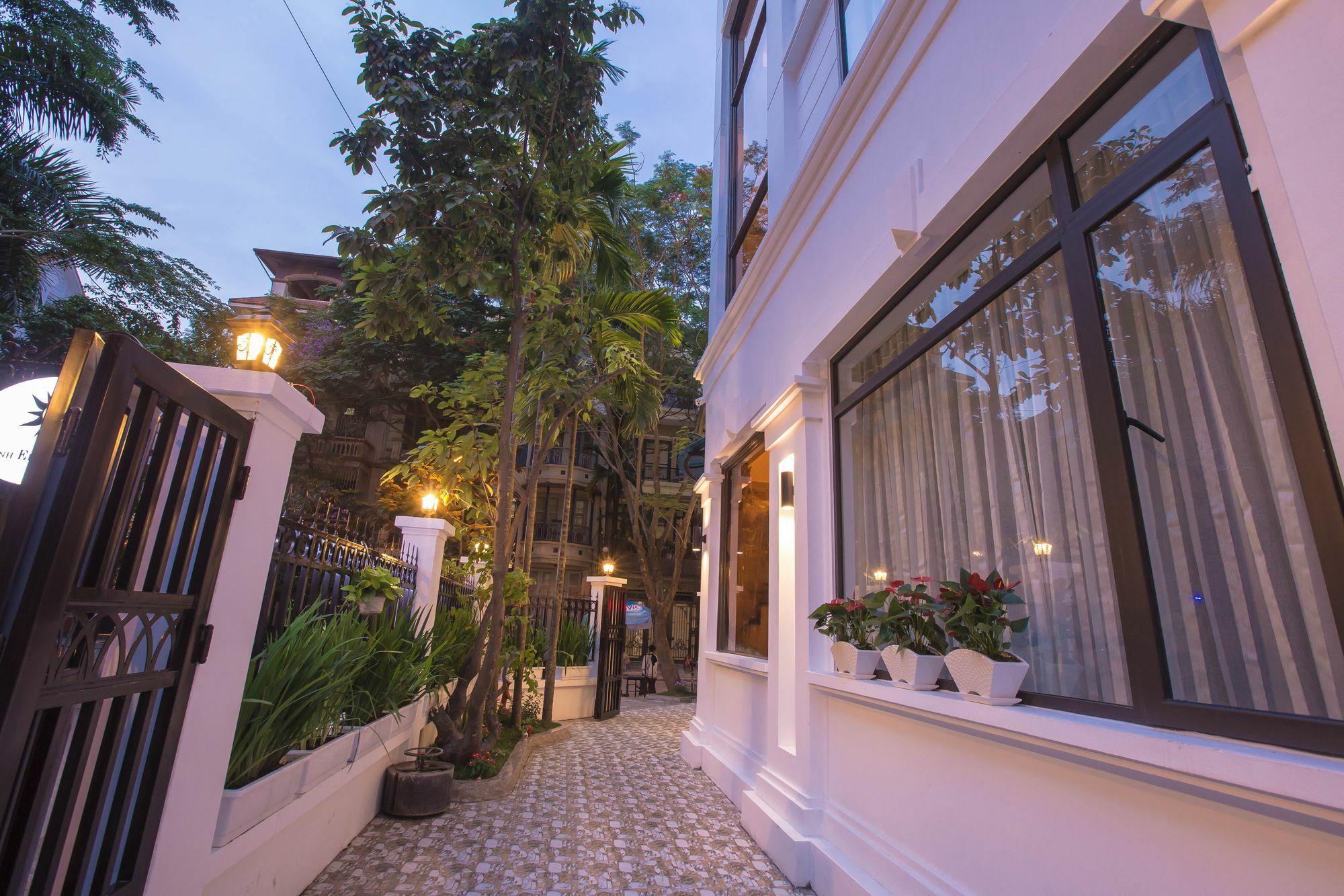 Dinh Elegant Hanoi Hotel Exterior foto